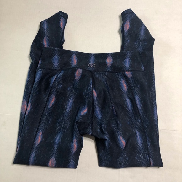 CALIA Essential Printed Tight Fit Capri 1260 - Picture 6 of 6